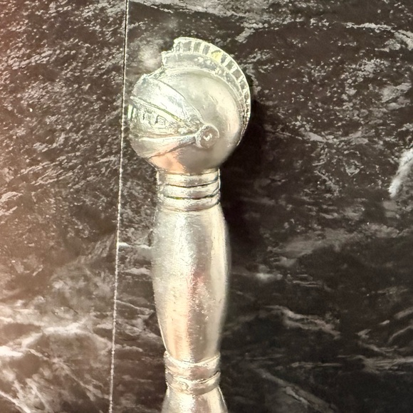 Knight Bottle Opener - Picture 5 of 11